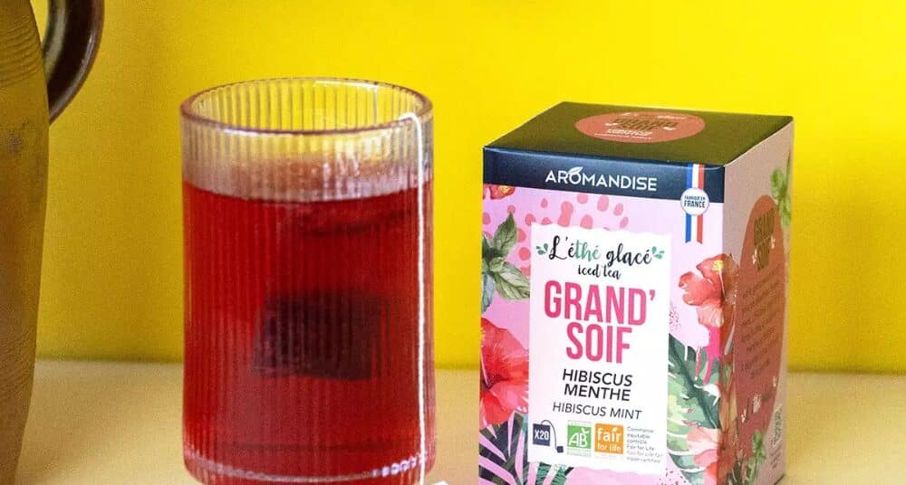 Boîte de thé glacé Grand Soif’ Aromandise, infusion hibiscus menthe en infusettes.