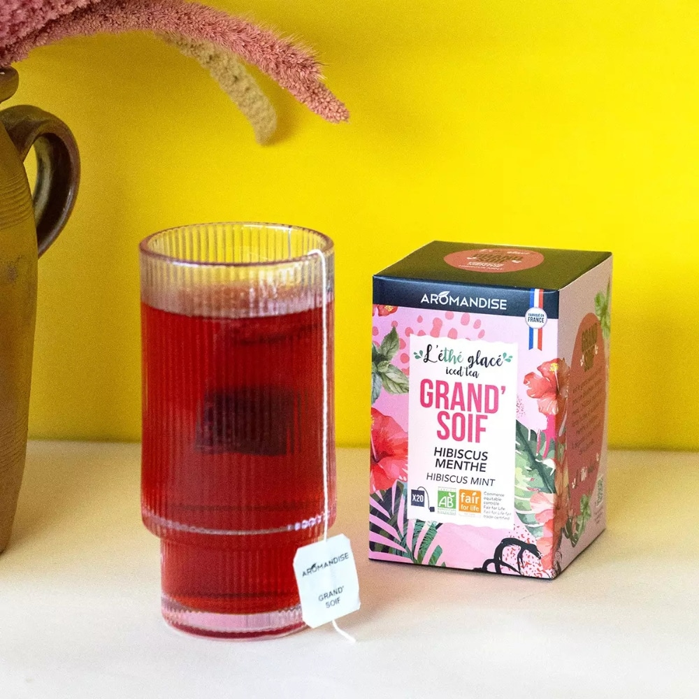 Boîte de thé glacé Grand Soif’ Aromandise, infusion hibiscus menthe en infusettes.