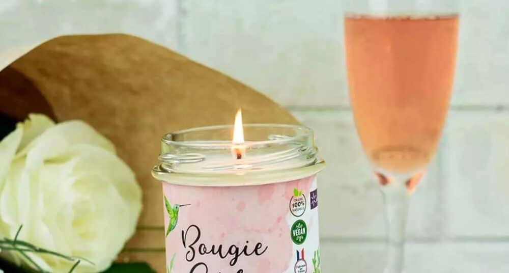 Bougie Câline Aromandise en cire de soja naturelle aux huiles essentielles, ambiance romantique et cocooning