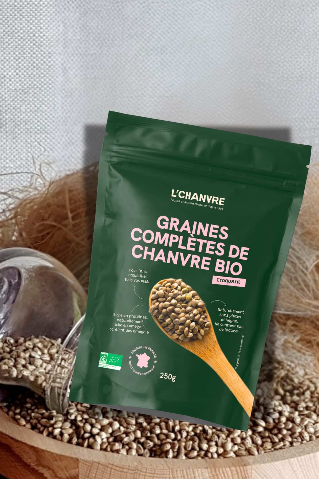 Sachet de 250 g de graines de chanvre complètes bio L'Chanvre