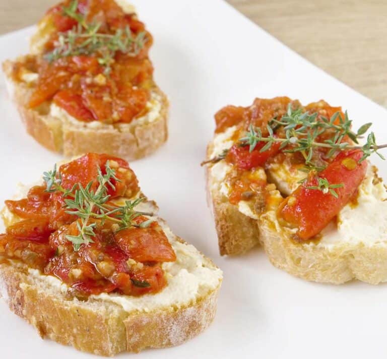 Tapas de poivrons grillés avec mayonnaise végétale Mayomi