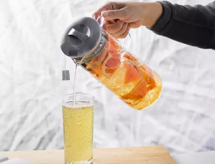 Carafe en verre Aromandise 1,5 L avec infusion glacée aux agrumes et filtre intégré