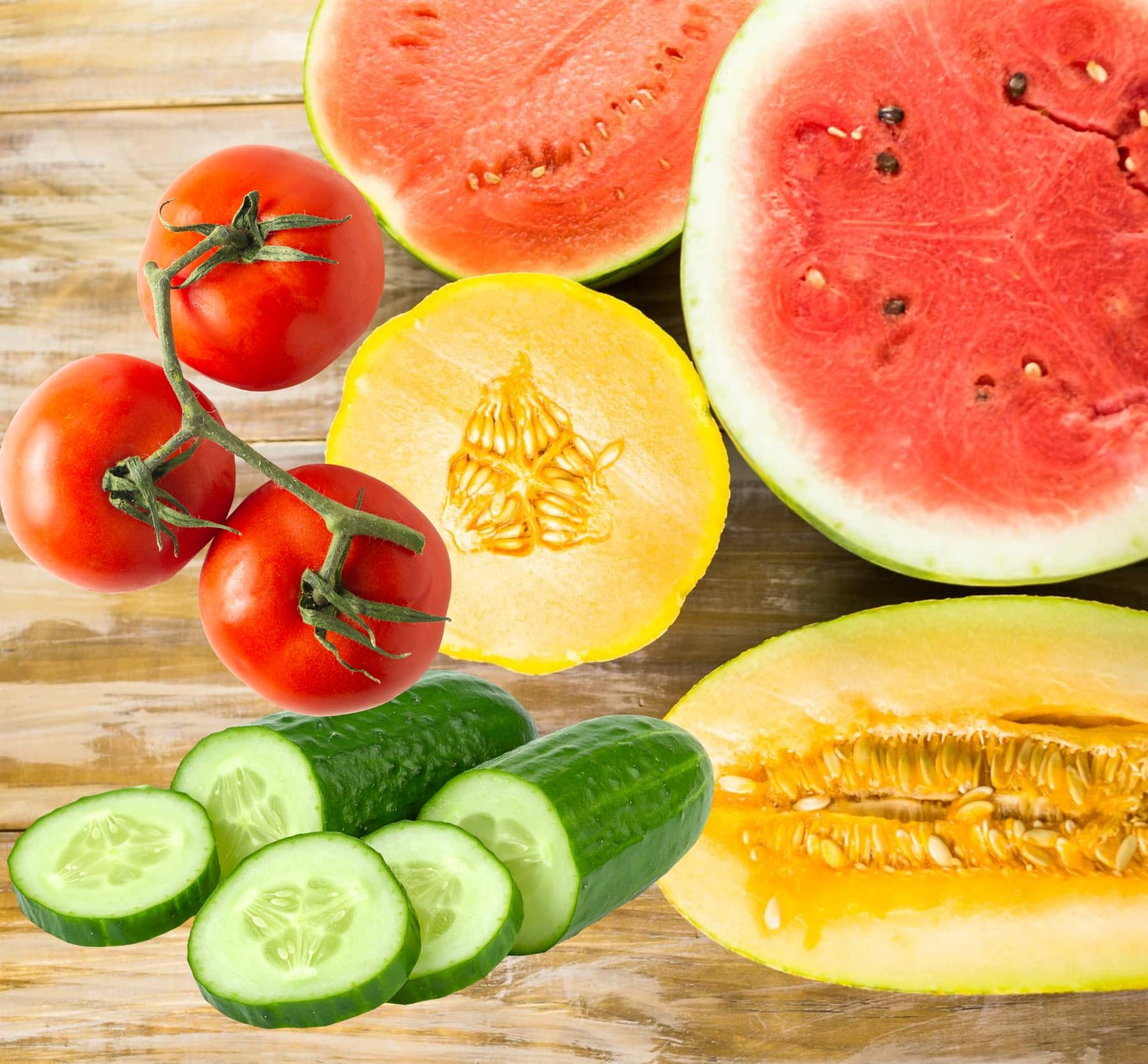 Pastèque, melon, concombre et tomates riches en eau, des aliments rafraîchissants à privilégier pendant les périodes de fortes chaleurs.