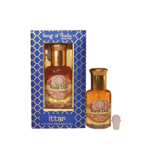 Flacon d’huile parfumée Royal Oud aux notes boisées et orientales, présenté dans son coffret.